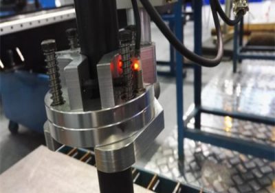 Jeftini 6090 pokrenuti kontrolu CNC plazma rezanje mašina metala