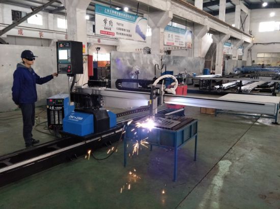 Made in China Jednostavna upotreba CNC plazma mašina za sečenje CNC