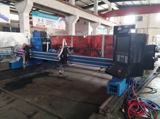 Metalni sekač 1500 * 3000mm CNC plazma rezač mašina Kina